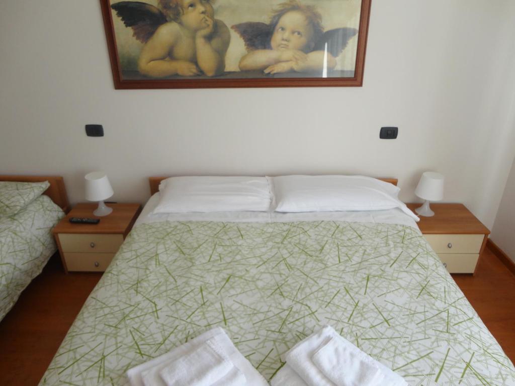 Alloggio Cavour Ferrare Chambre photo